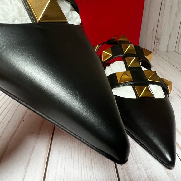 Valentino Garavani Roman Stud Ankle Strap Leather Mule Flat Black Sz 37 / 7 - Picture 7 of 12